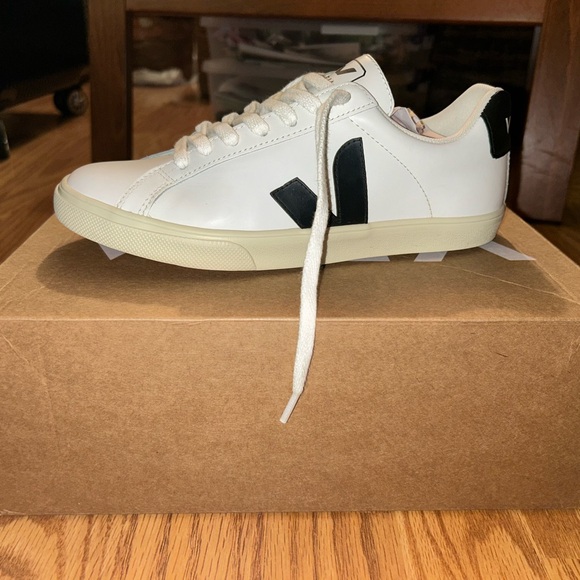 VEJA Esplar Sneaker (Unisex) - Picture 4 of 13